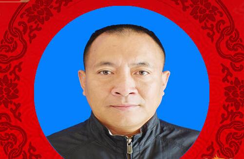 云南玉龙县民族医药协会副会长